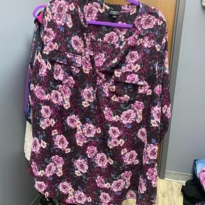 Beautiful floral torrid shirt